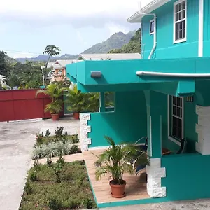 Villa Amazon, Soufriere